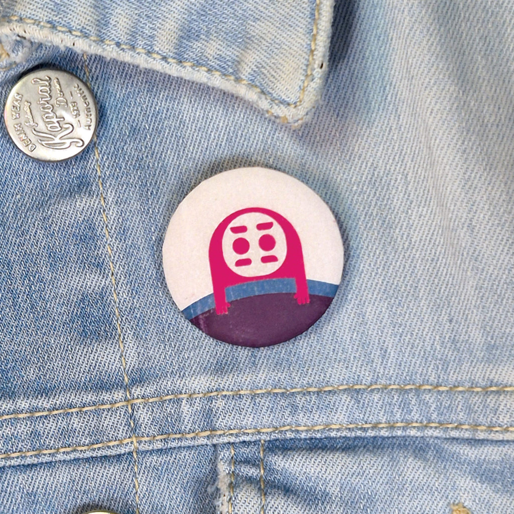 badge Charuma rouge métal finition matte