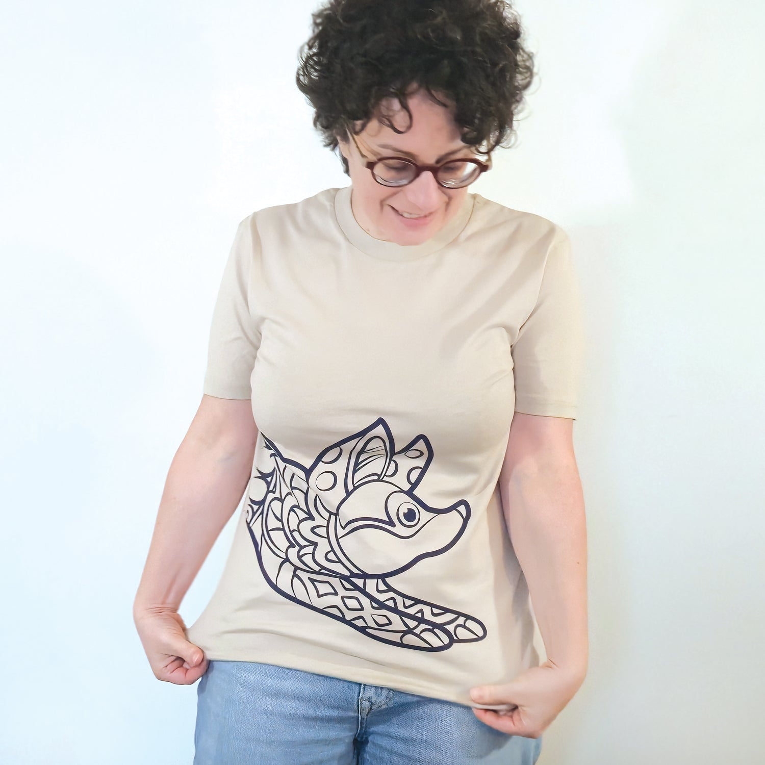 modèle femme devant t-shirt renard Viva Catrina